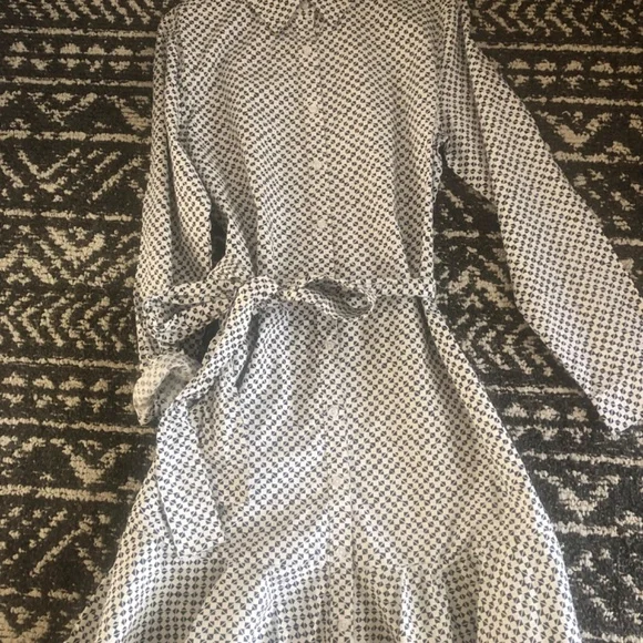 Dress - Picture 6 of 6